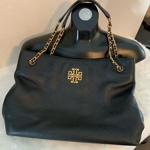 Beautiful Black Leather and Gold Purse